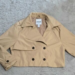 RSQ Women's cropped Tan Trench Coat